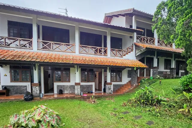 RedDoorz near Pasar Cipanas