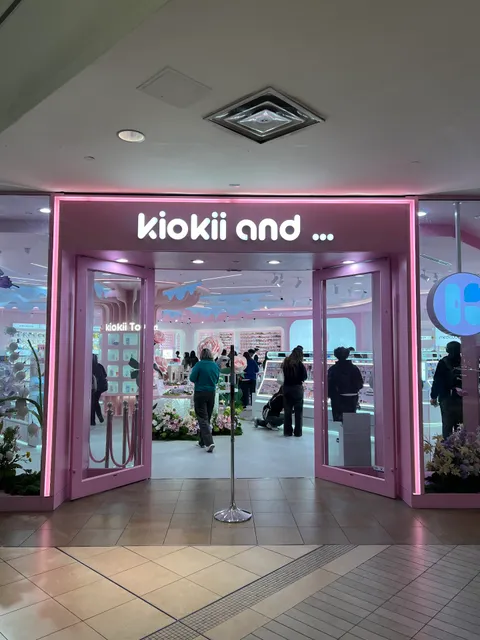 Kiokii and...