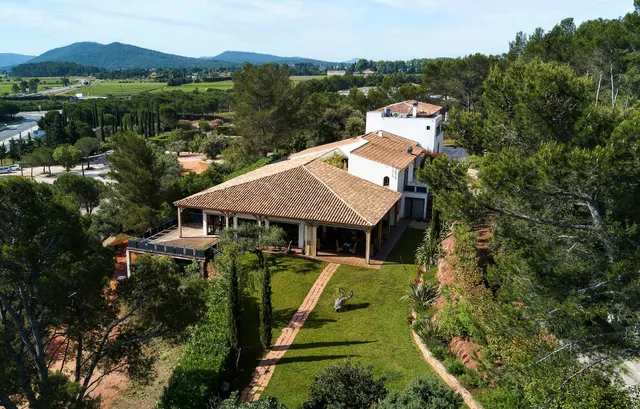 L'Hôtellerie Kouros