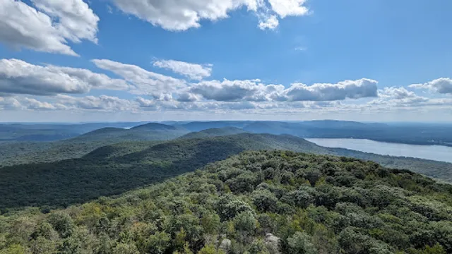 Washburn Trail on Bull Hill Parking Lot