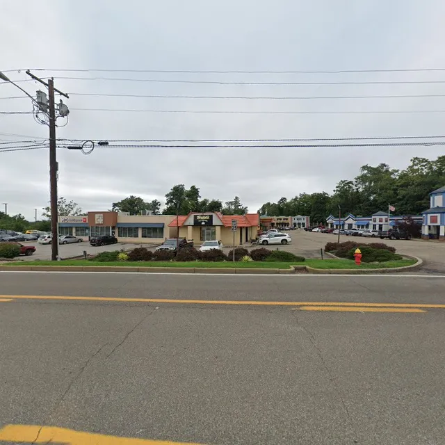 Geno's Front Street Cafe