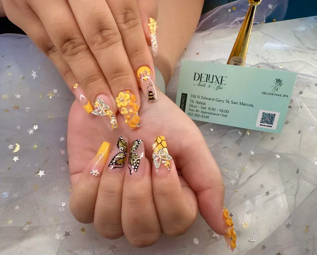 DELUXE NAILS AND SPA