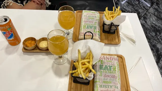 Restaurant Snack Tanger, 303