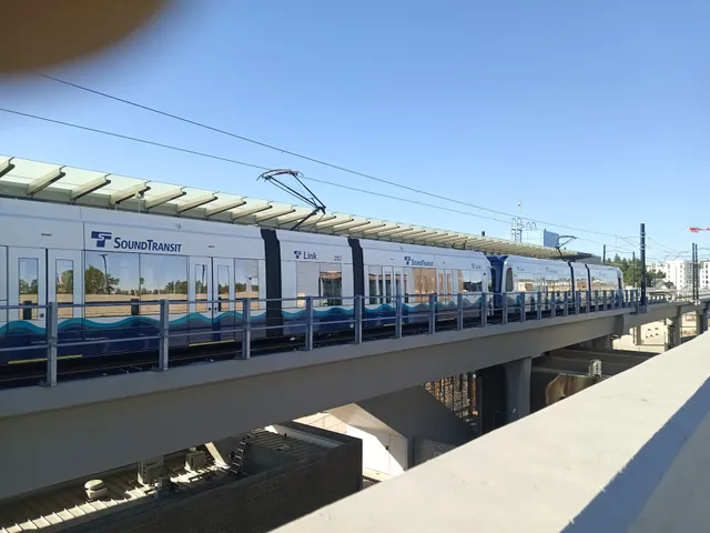 Lynnwood City Center Station Garage