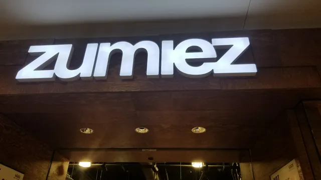 Zumiez