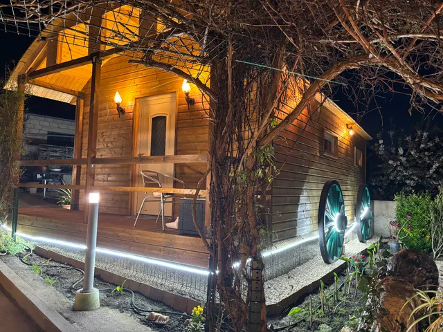 La Pétalerie Épernay – Locations touristiques, Petit-déjeuner inclus, chambres d'hôtes, hébergement insolite