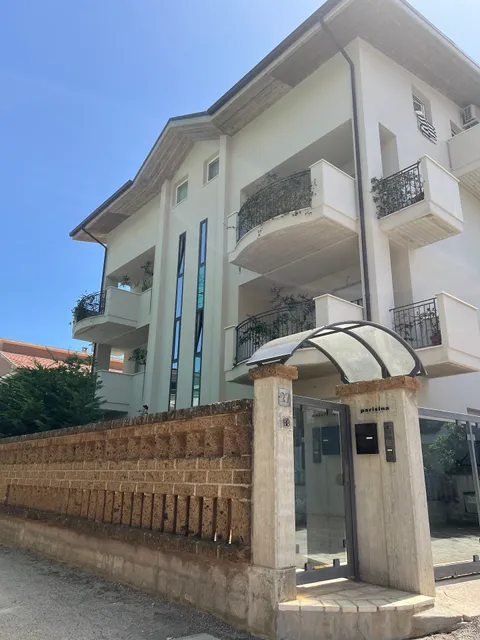 Parisina Design Rooms