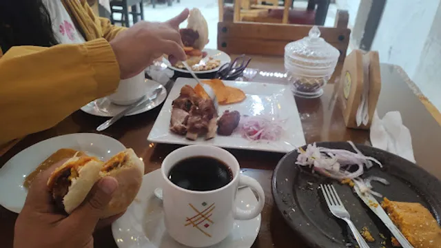 Restaurante el tambo cañetano