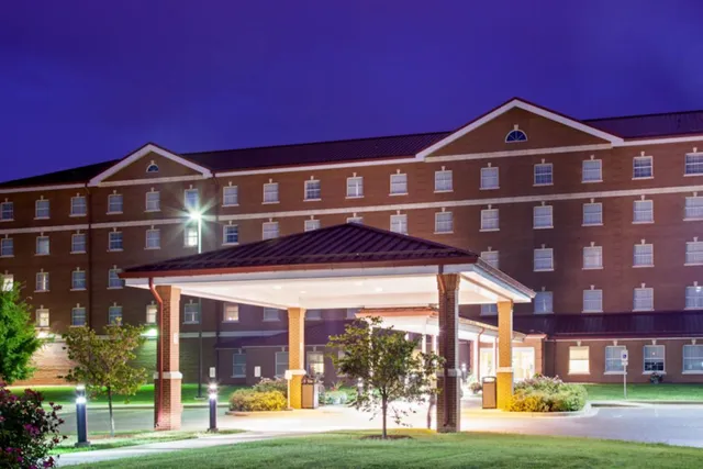 Holiday Inn Express Newgarden Inn