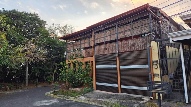 Melrost Bed and Breakfast