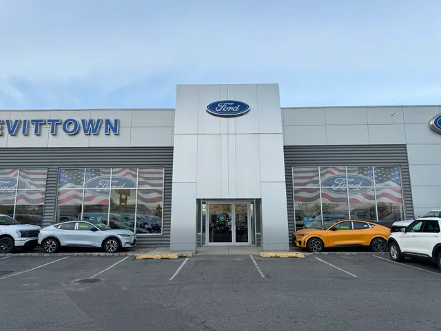 Levittown Ford, LLC