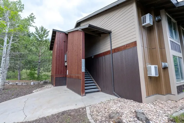 Prospector Lodge by Vacation Roost