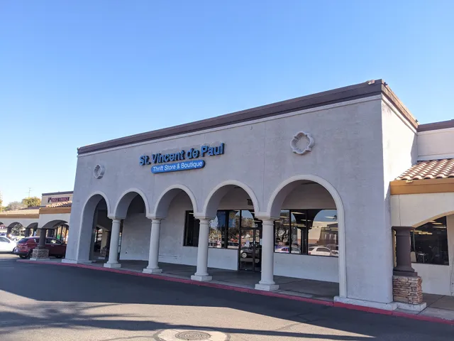 Shops at Crossroads Towne Center Surprise