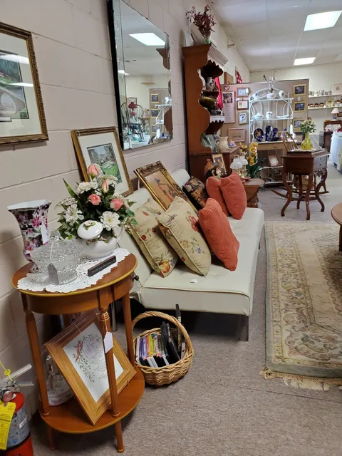 The Lucky Pecan Store