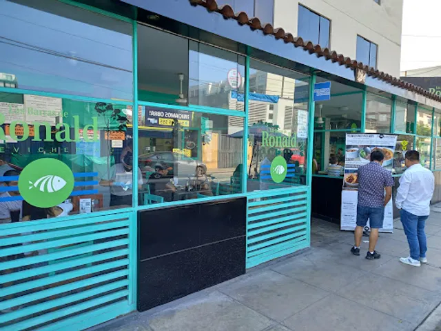 Las Barras de Ronald Cevichería