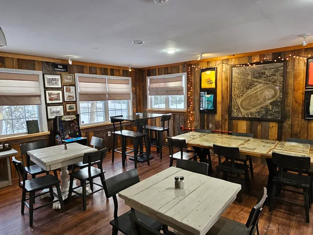 Rustic Pizza and Eats