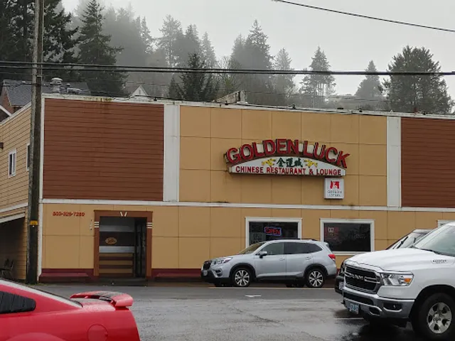 Golden Luck Restaurant & Lounge