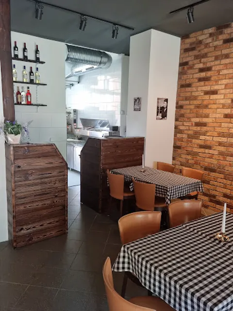 La Piccola Pizza & Pasta