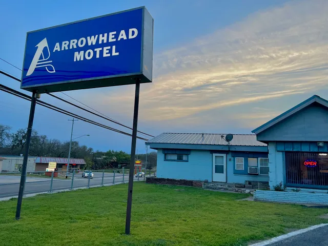 Arrowhead Motel