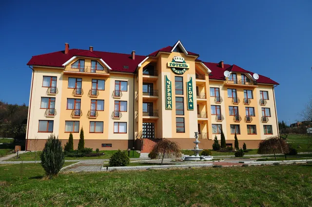 Hotel "Red Mountain"