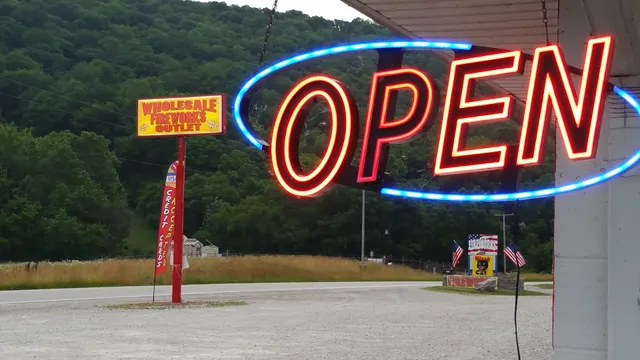 Wholesale Fireworks Outlet