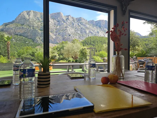 Domaine "on est bien" Sainte Victoire Aix en Provence