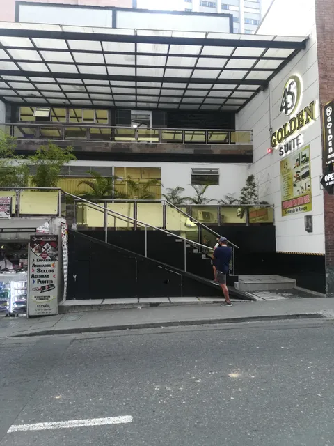 Hotel 45 Golden Suite