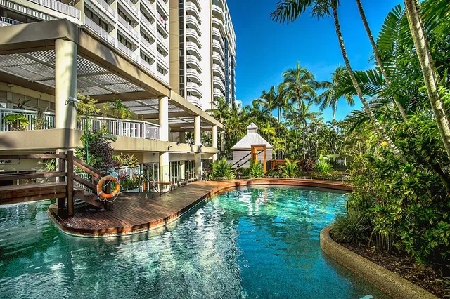 Rydges Esplanade Resort Cairns