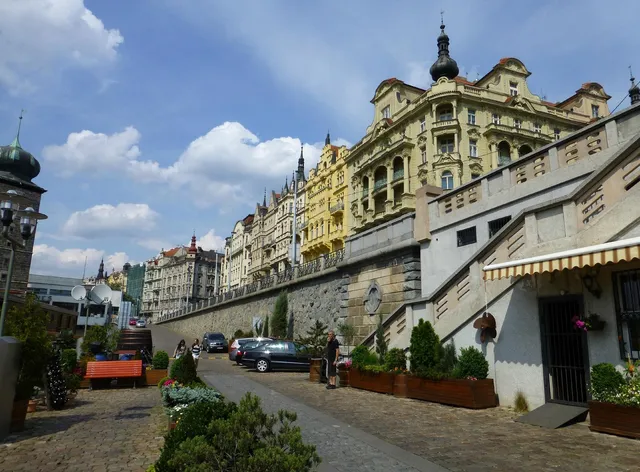 Hotel & Residence Royal Standard