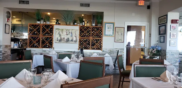 Acqua Bistro