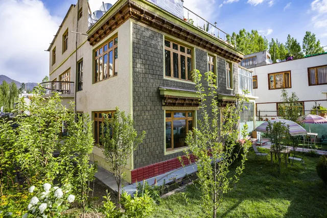 Rainbow Holiday Home