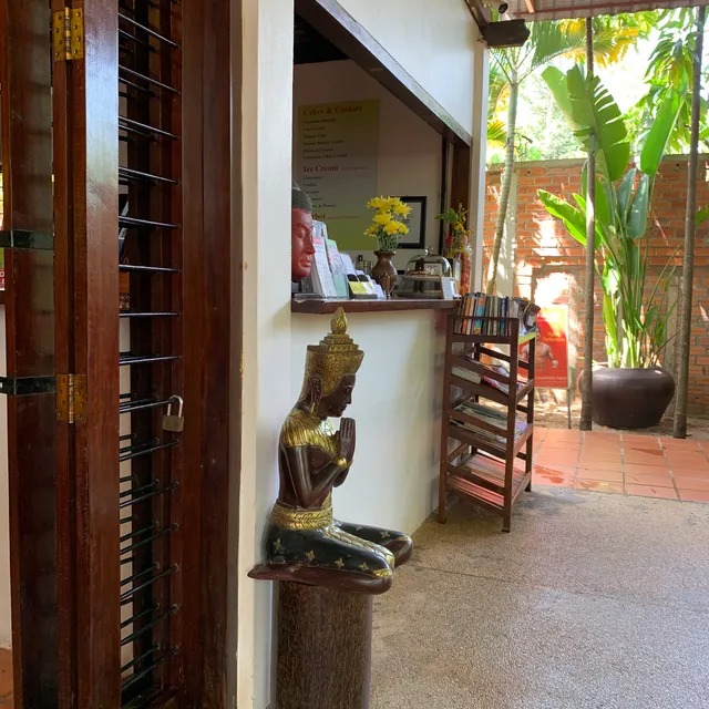 Peace Cafe Vegetarian Restaurant