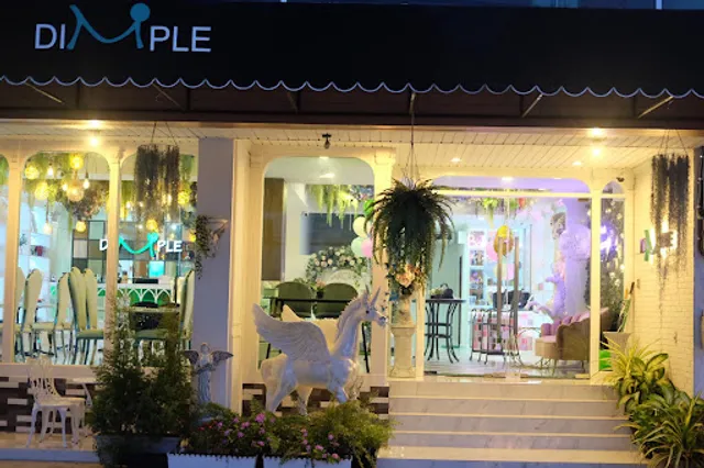 Dimple Cafe and Restaurant / Fancy Studio