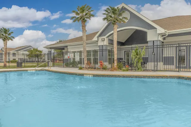 Sierra Royale Apartments