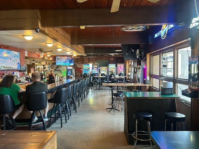 Jerzy's Eagle Crest Bar