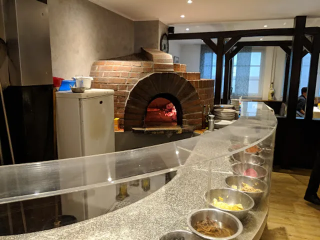 Francesco Romano Pizzeria Toscana