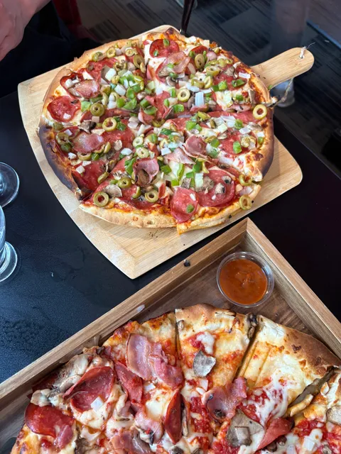 Cortina 64 Italian Eatery & Bar