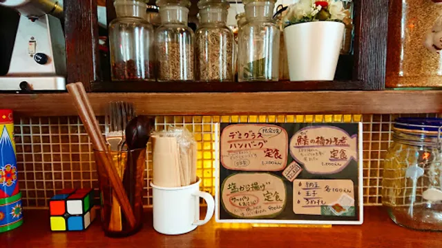 Swing Chair ＆ Hemp Cafe 麻よしやす