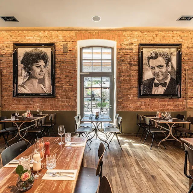 Giuseppe e amici GmbH - Pizzeria