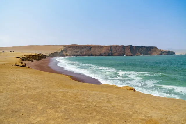 Playa Roja Paracas