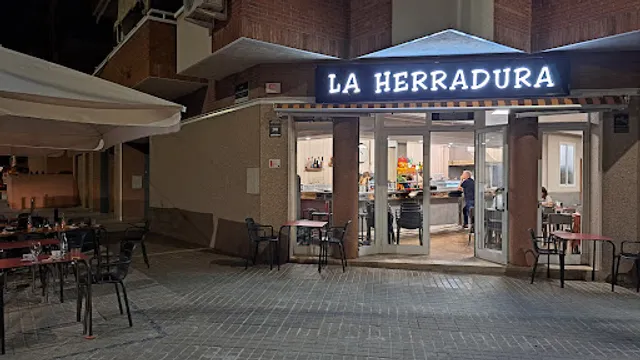 LA HERRADURA