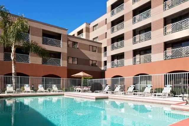 Courtyard by Marriott Scottsdale Old Town