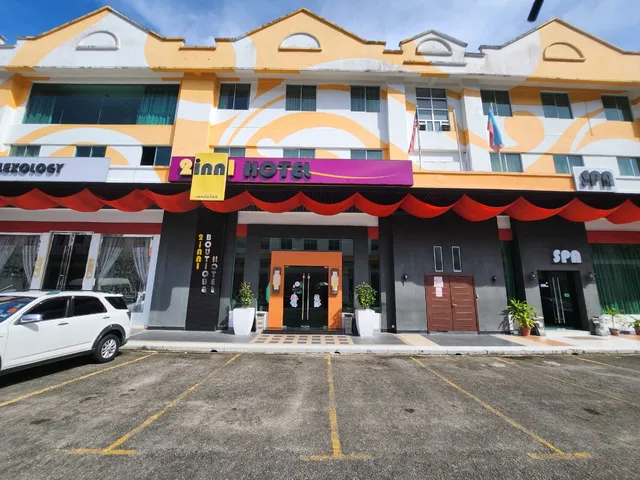 2 Inn 1 Boutique Hotel & Spa