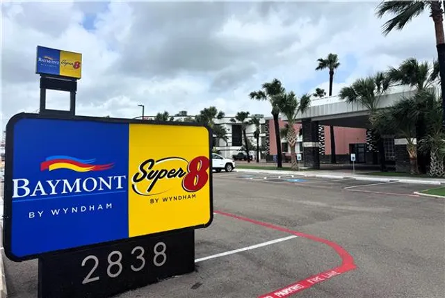 Super 8 by Wyndham Corpus Christi Airport