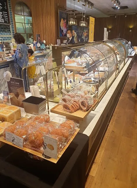 Paris Croissant Ewha Womans University Seoul Hospital