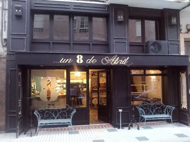 Un 8 de Abril