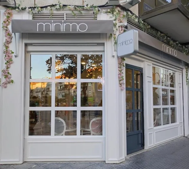 Minimo Café Boutique