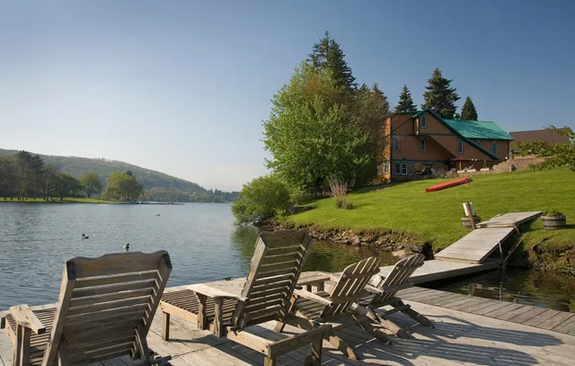 Lake Pointe Inn Hotel & Suites