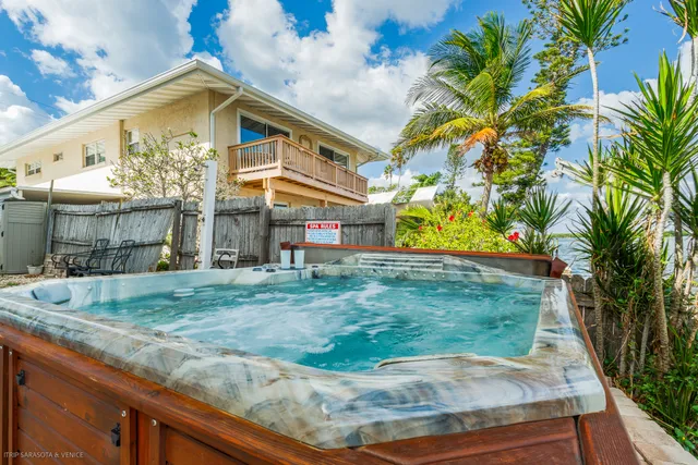 Coastal Breeze Siesta