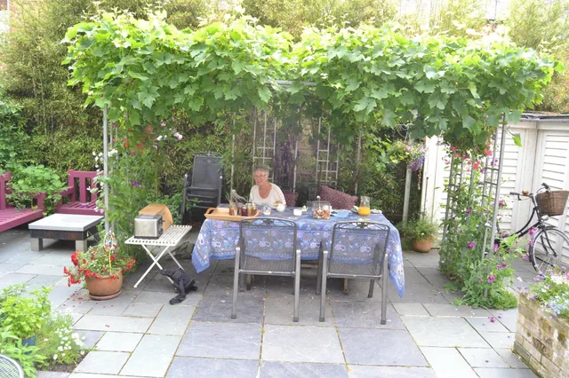 34 LEE ROAD Bed and Breakfast